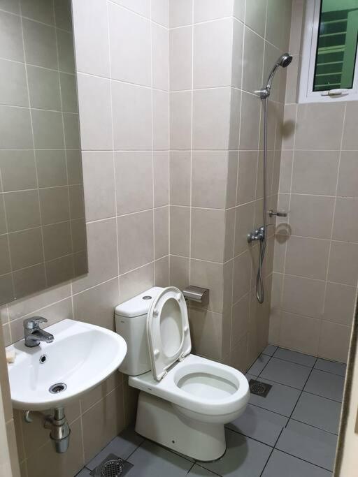 Direct Qbm & Ikea *Highfloor Sunrise Seaview Condo Bayan Lepas Extérieur photo